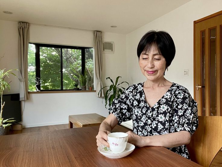 Bước vào tuổi trung niên mới hiểu: Nhà càng ít đồ đạc, cuộc sống càng nhẹ nhõm - đừng tự làm khổ mình- Ảnh 9.