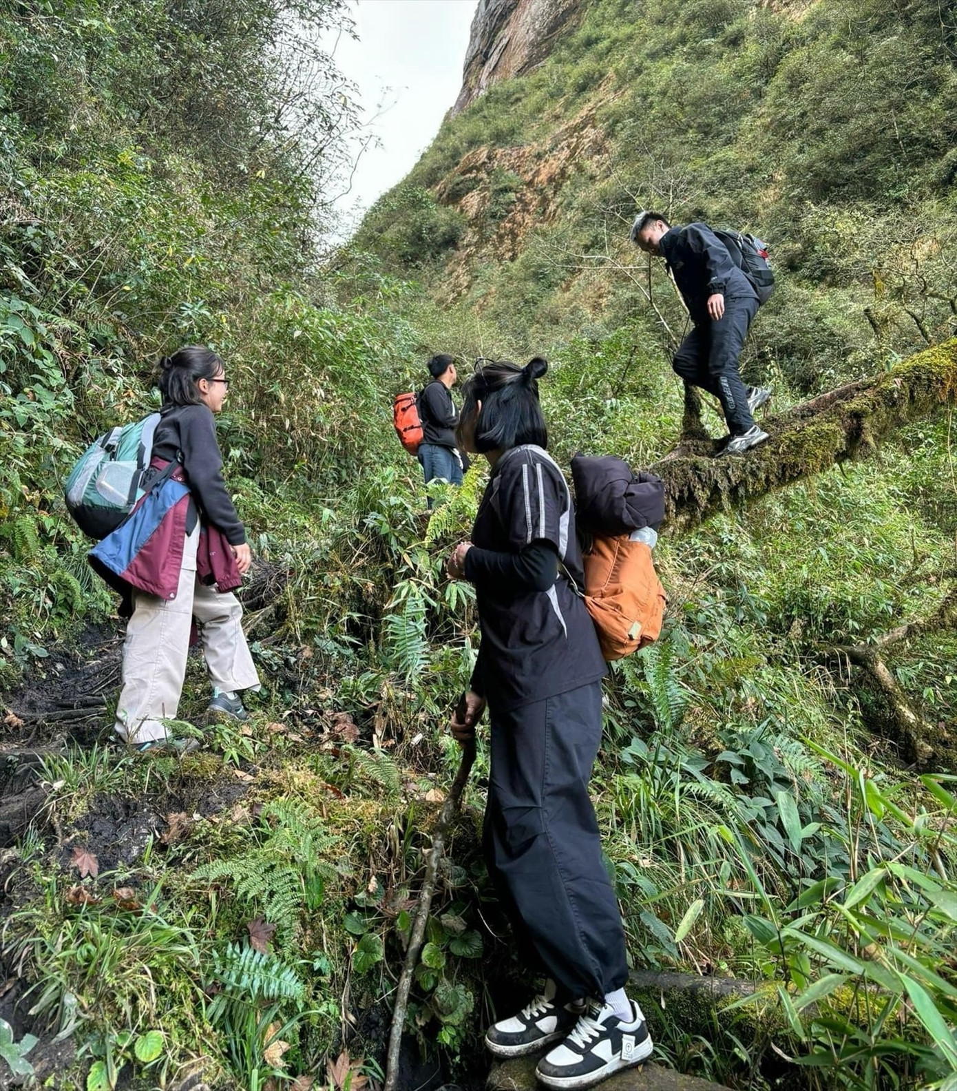 Sống ảo và du lịch mạo hiểm- Ảnh 3.