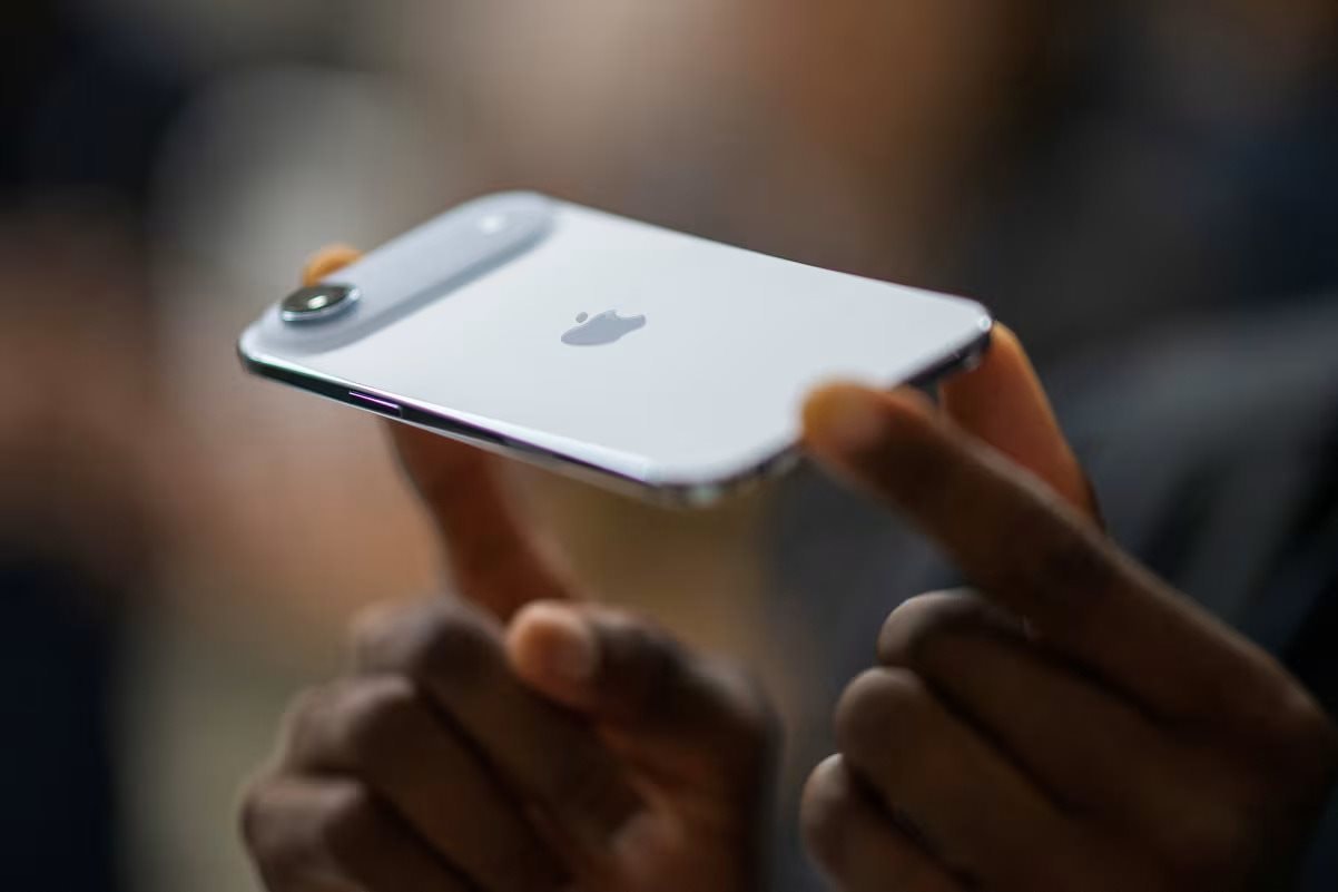 Gác lại những lời khen, nhìn thẳng vào sự thật: iPhone 17 năm nay thực sự Gác lại những lời khen, nhìn thẳng vào sự thật: iPhone 17 năm nay thực sự