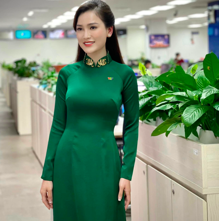 BTV Thời sự 19h của VTV từng đạt giải Nhì Văn quốc gia, thủ khoa Ngoại thương- Ảnh 3.