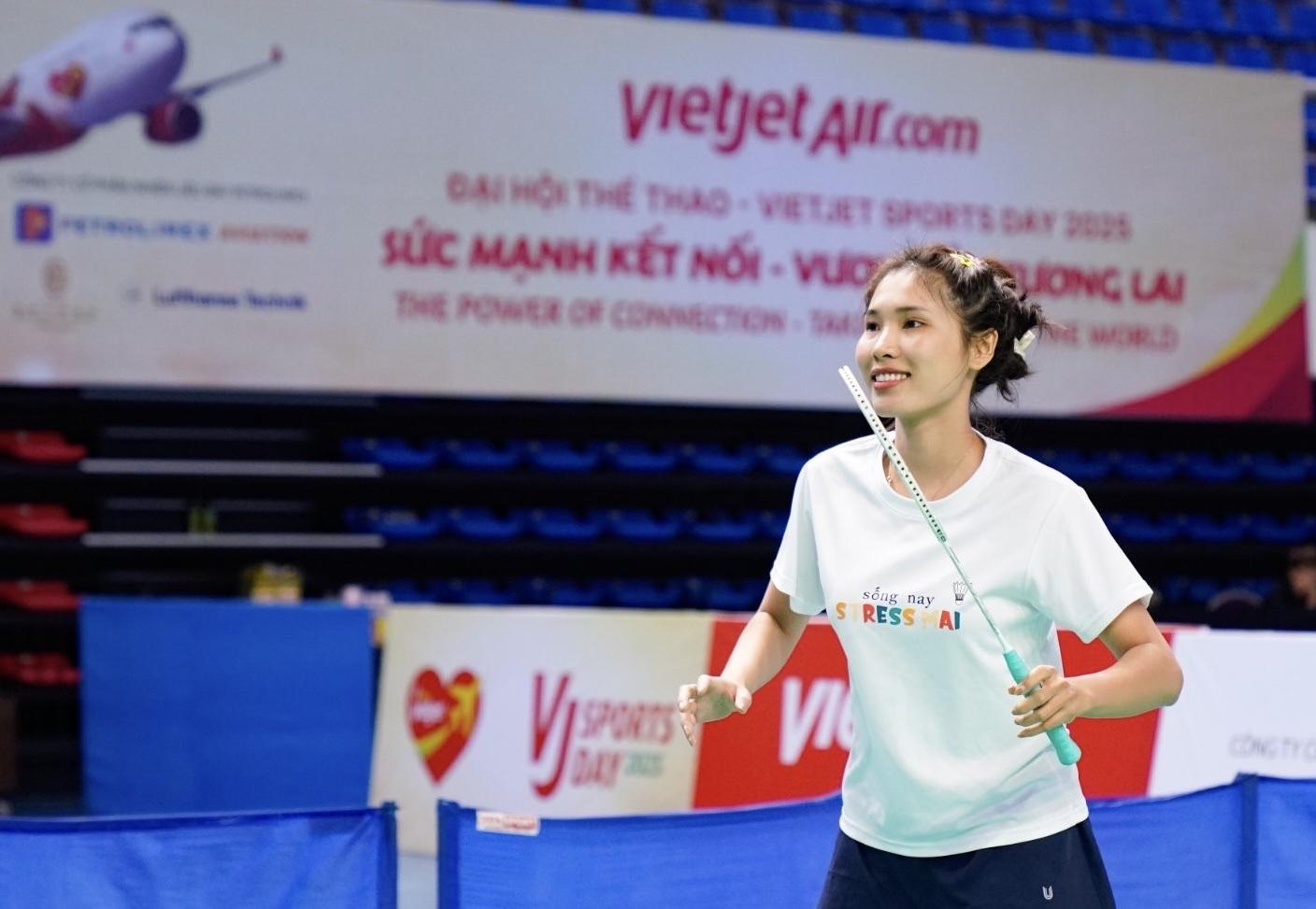 Khoảnh khắc đáng nhớ của các “chiến binh bầu trời” tại Vietjet Sports Day 2025- Ảnh 10.