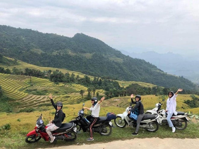 Khách Tây há hốc miệng trước cảnh ở vùng núi phía Bắc: Cách Hà Nội hơn 300km, không phải ai cũng dám đi- Ảnh 12.