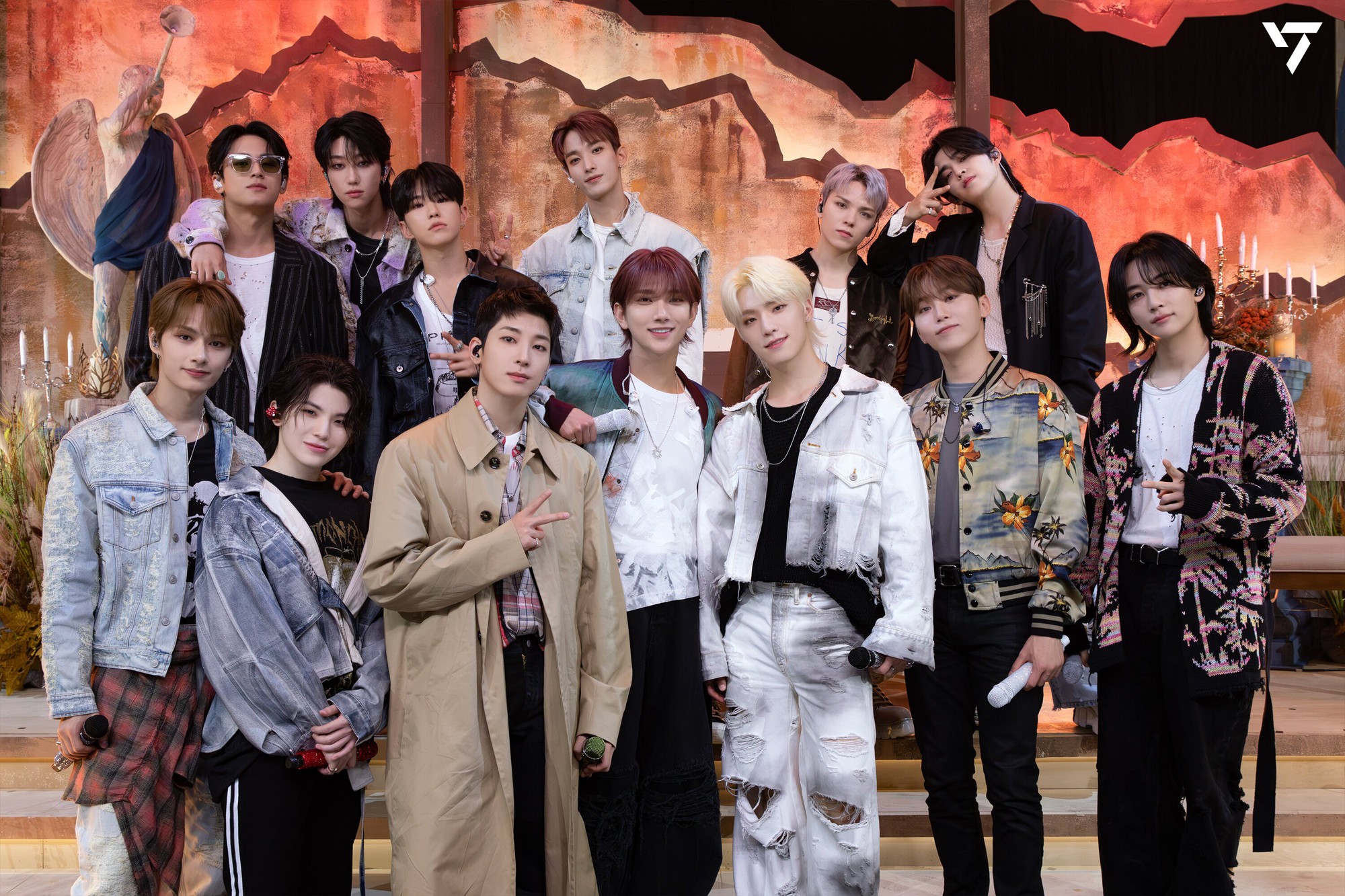 "Khét" như idol đắt show nhất Kbiz: Lái siêu xe 12 tỷ lên sân khấu, chạy tour cả năm vẫn cháy vé- Ảnh 9.