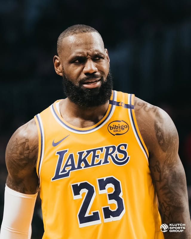 Ronaldo, LeBron, Federer... những huyền thoại thể thao chứng minh đàn ông ngoài 40 vẫn có thể phong độ ngời ngời- Ảnh 6.