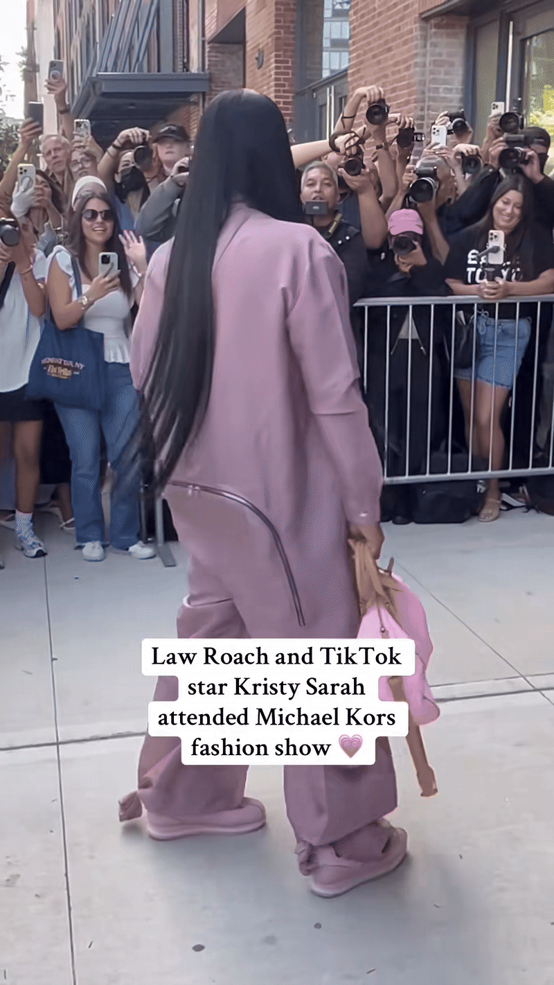 Người đàn ông tóc dài tại fashion week gây tranh cãi- Ảnh 4.