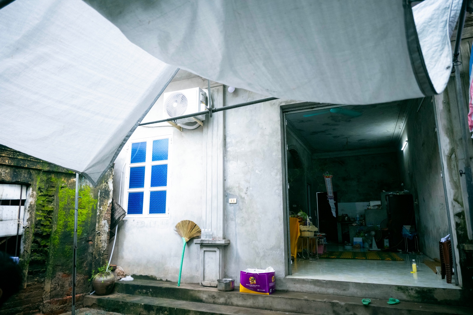 Vụ nữ sinh Hà Nội bị tài xế xe bồn tông tử vong: Vừa thi đỗ cấp 3, gia cảnh khó khăn, mới chuyển về nhà mới chưa được bao lâu thì tai họa ập đến- Ảnh 1.