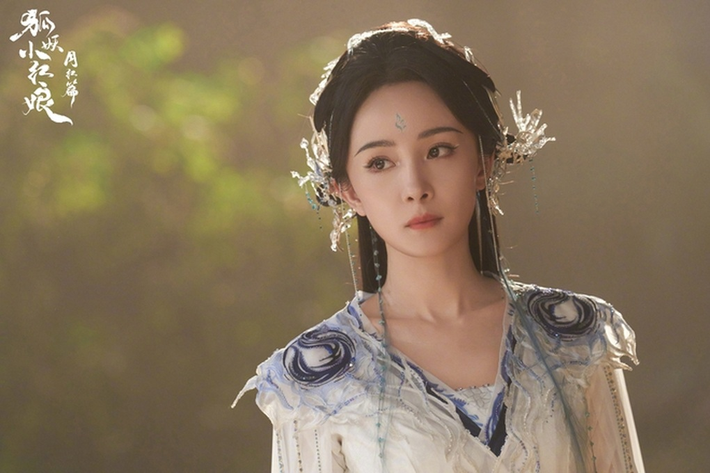 10 nữ thần dao kéo đẹp nhất Trung Quốc: Dương Mịch xếp sau Angelababy, hạng 1 là kiệt tác của phòng mổ- Ảnh 3.