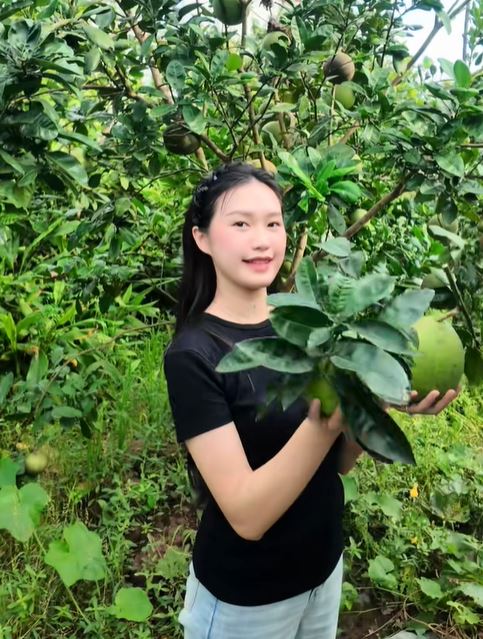 Doãn Hải My về quê Văn Hậu, cũng nấu nướng, rửa bát như bao nàng dâu khác sao lại hút tới 1,2 triệu views?- Ảnh 3.