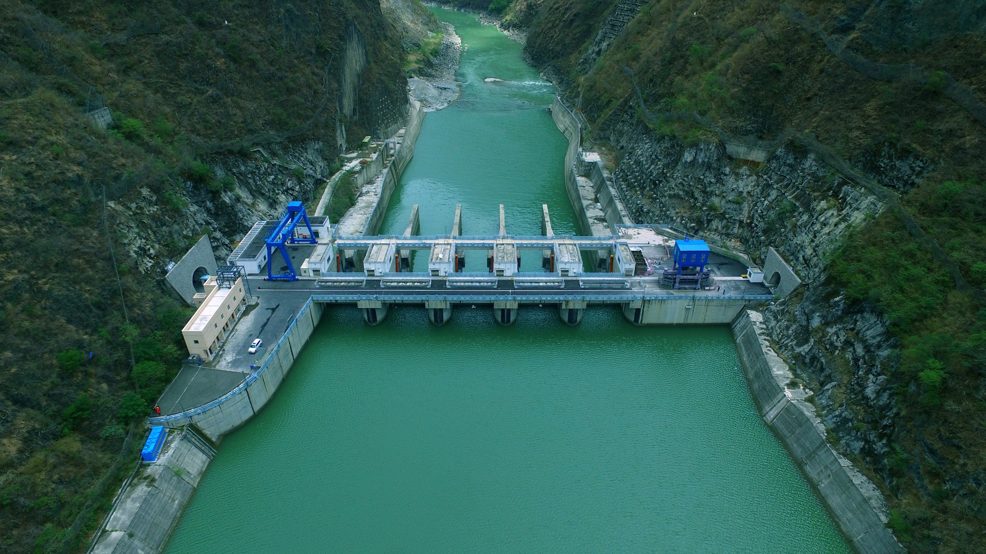 Chiêm ngưỡng con đập 