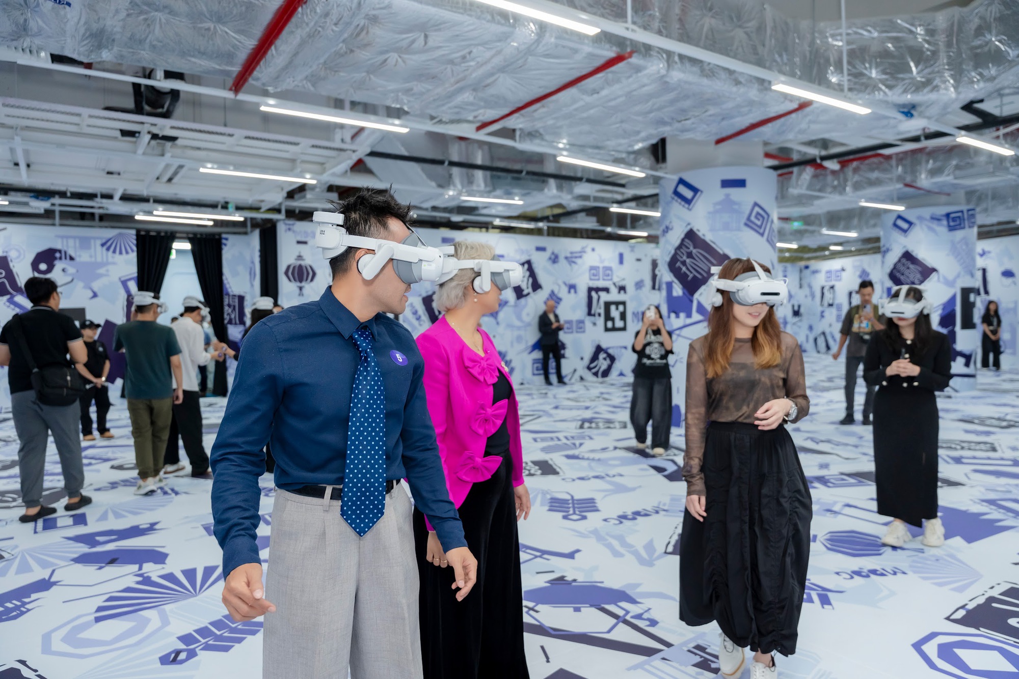 Vũ trụ VR City cập bến Việt Nam Trải nghiệm nhập vai đỉnh cao từ Singapore đến TP.HCM- Ảnh 2.