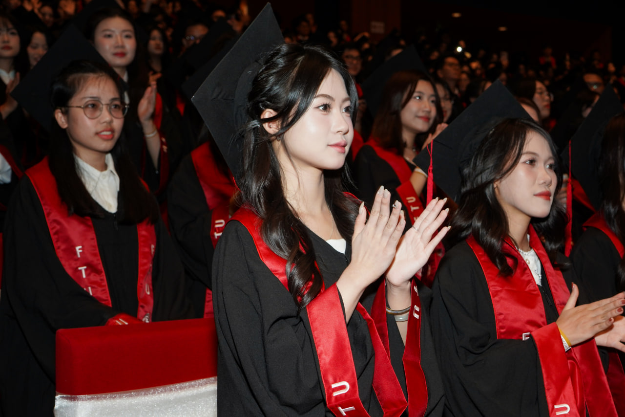 Lý do Ngoại thương mãi luôn là "lò đào tạo Hoa hậu" xịn nhất Việt Nam!- Ảnh 12.