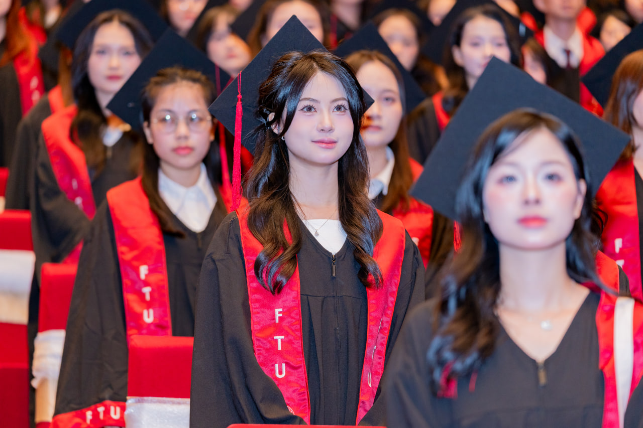 Lý do Ngoại thương mãi luôn là "lò đào tạo Hoa hậu" xịn nhất Việt Nam!- Ảnh 3.