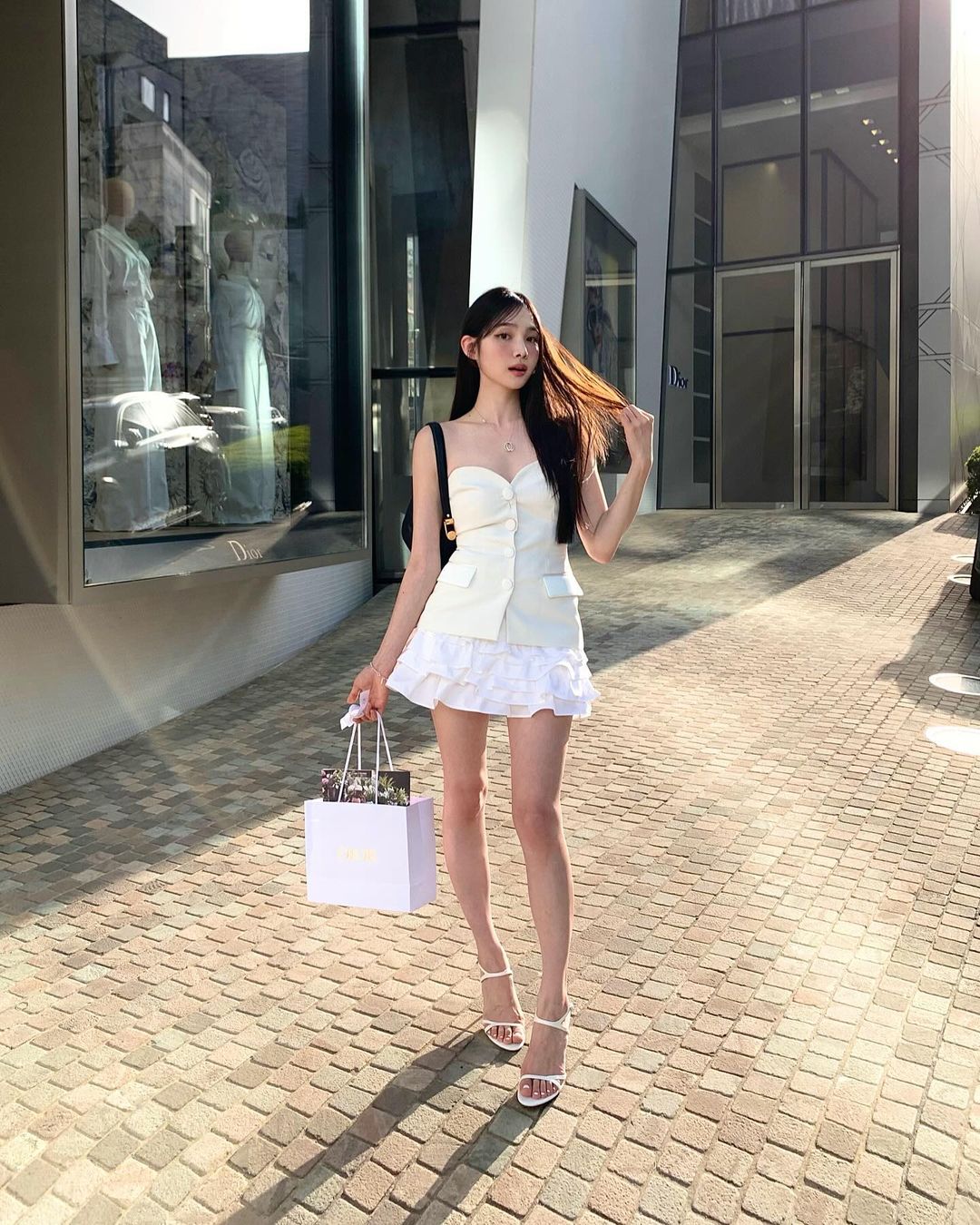 5 "phụ kiện thầm kín" đang được hội chị em thảo luận nhiều nhất trên Threads City, đáng mua hơn cả quần áo, son phấn!- Ảnh 1.