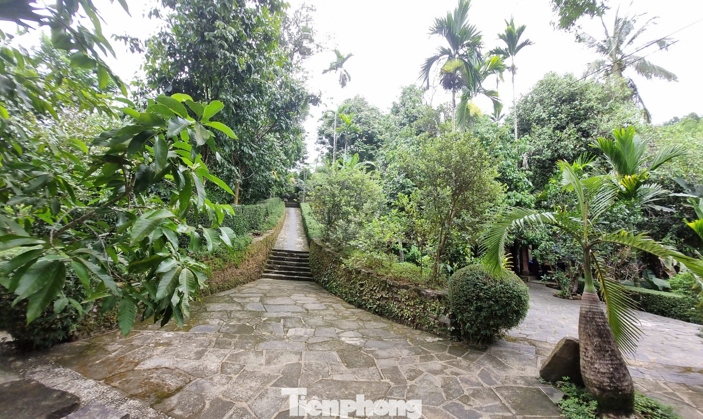 Tới ngôi làng cổ, tường đá rêu phong trong top đẹp nhất Việt Nam- Ảnh 2.