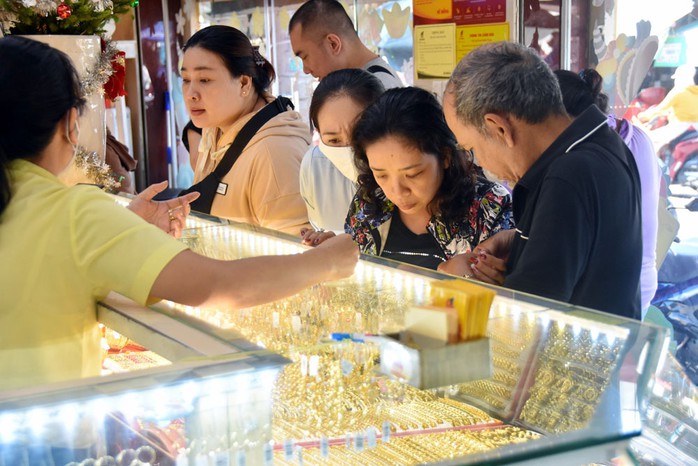 Đánh thuế giao dịch vàng- Ảnh 1.