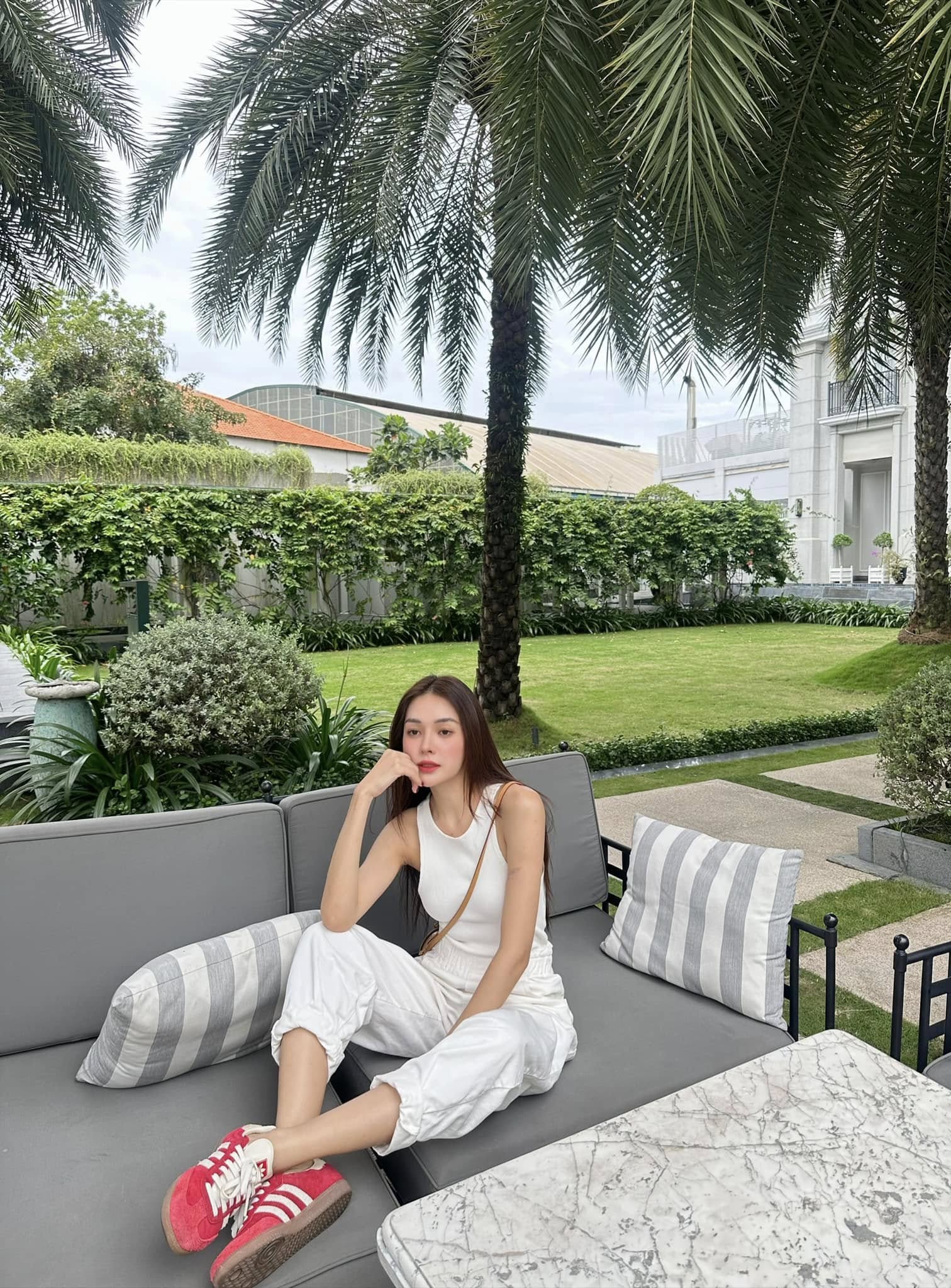 5 cô gái Việt là 