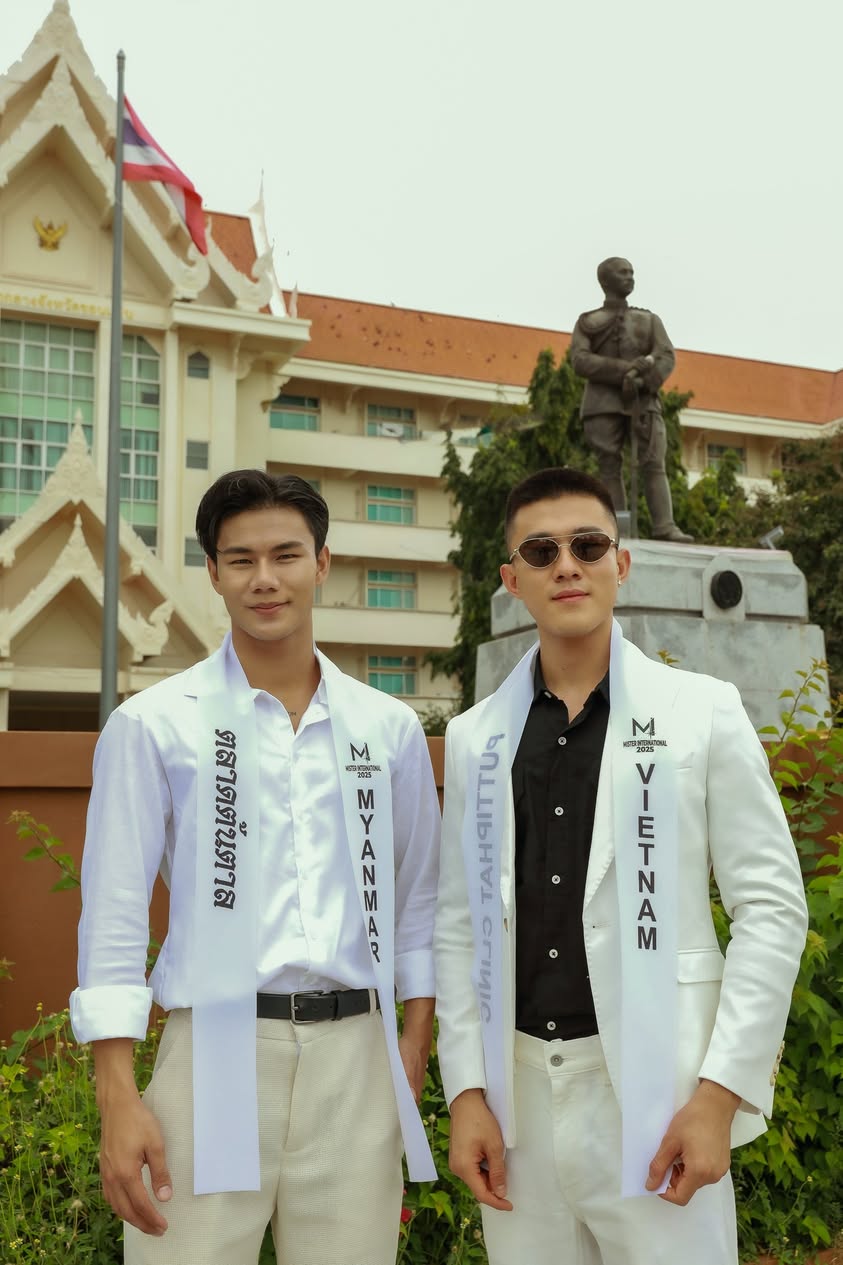 Công Vinh gây phản cảm vì hình ảnh lố "nhức mắt"- Ảnh 4.
