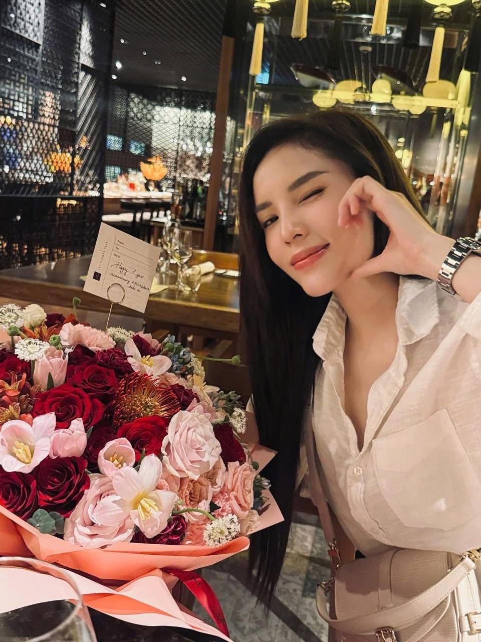 Hoa hậu Kỳ Duyên hẹn hò bí ẩn, lộ chi tiết người đi cùng chính là Hoa hậu Thiên Ân?- Ảnh 1.