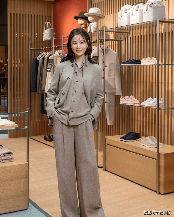 Lâm Tâm Như được khen- Ảnh 4.