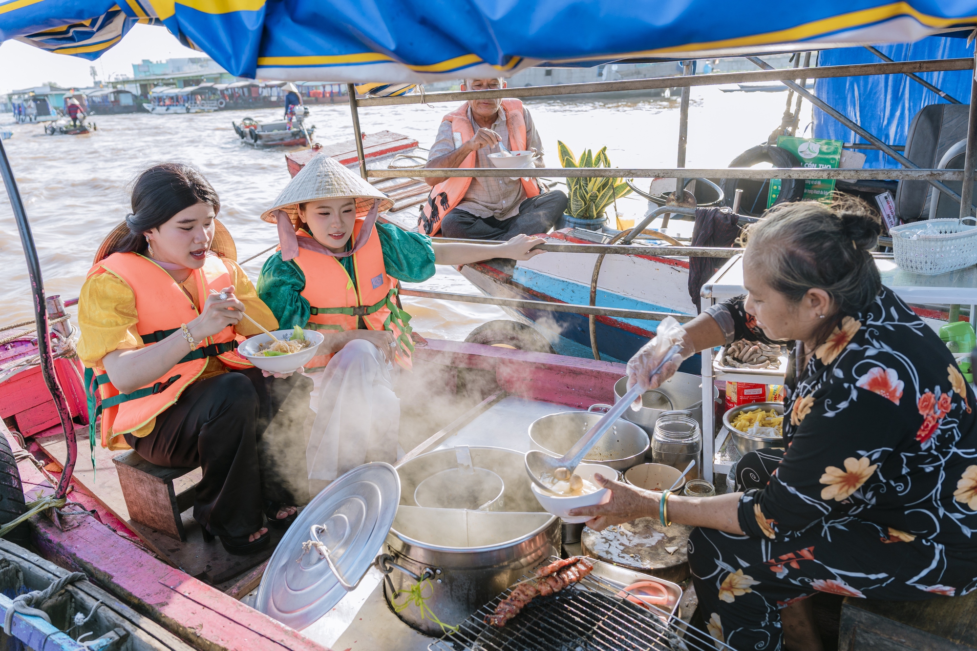 Ngôi Sao Đặc Sản: Hành trình qua ba miền, nơi món ăn kể chuyện và văn hóa cất lời- Ảnh 4.