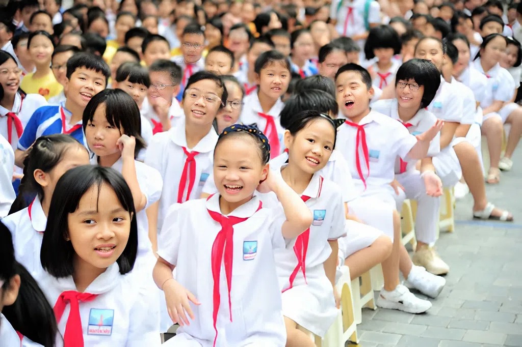 Cả ngày nay, tôi và đồng nghiệp rôm rả trước thông tin mới từ Chính phủ: Đúng là tin vui cho phụ huynh toàn quốc!- Ảnh 1.