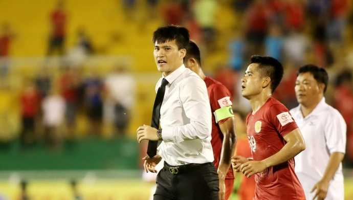 Lê Công Vinh làm lớp trưởng, có bước ngoặt mới trong sự nghiệp- Ảnh 2.