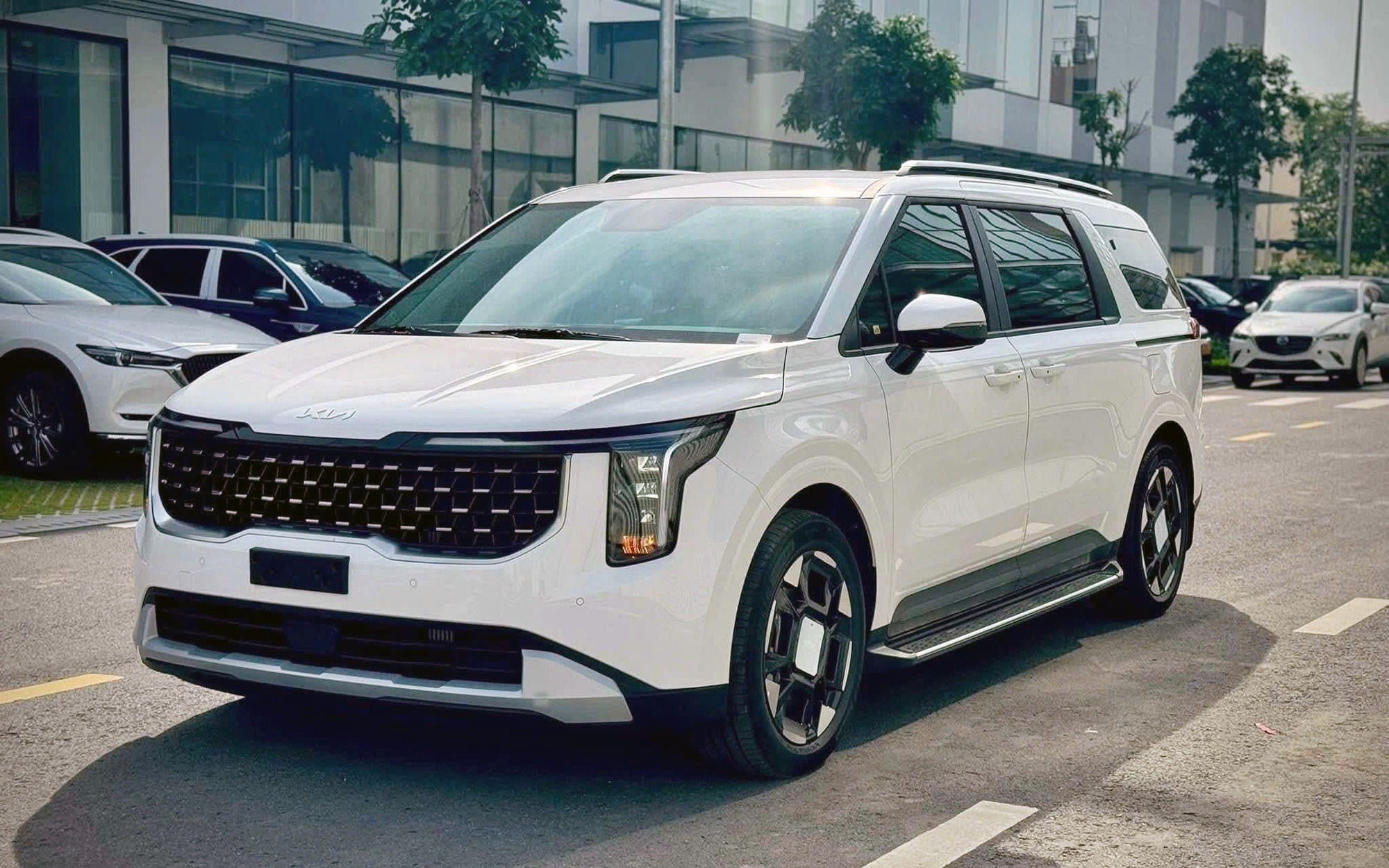 9 xe tạm dẫn đầu bình chọn CCA 2025 sau 1 tuần mở vote: Territory át vía CX-5, CR-V, Lynk & Co 06 áp đảo và những diễn biến khó đoán ở giai đoạn nước rút- Ảnh 6.