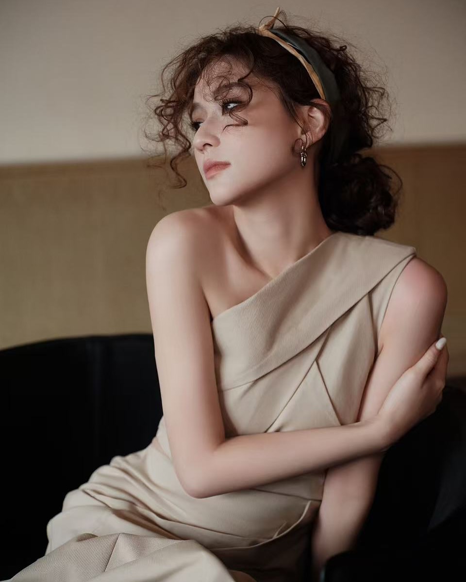 Con người thật của Hà Siêu Liên- Ảnh 11.