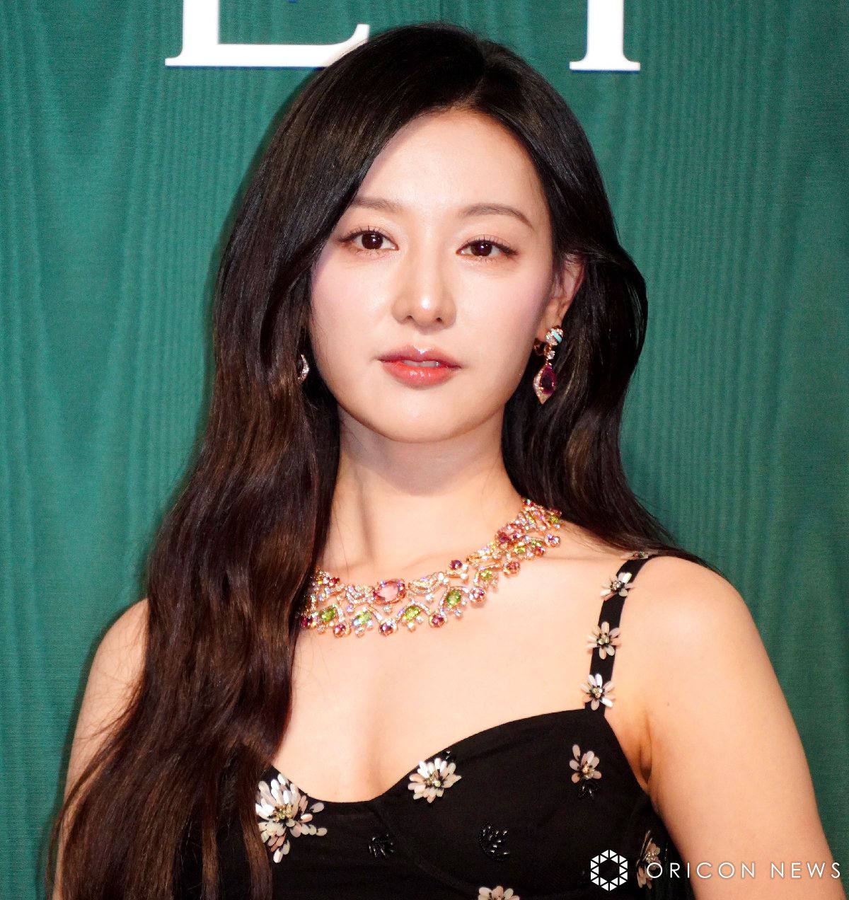 Kim Ji Won và Jang Wonyoung tạo nên cảnh tượng khó tin tại tiệc BVLGARI- Ảnh 2.