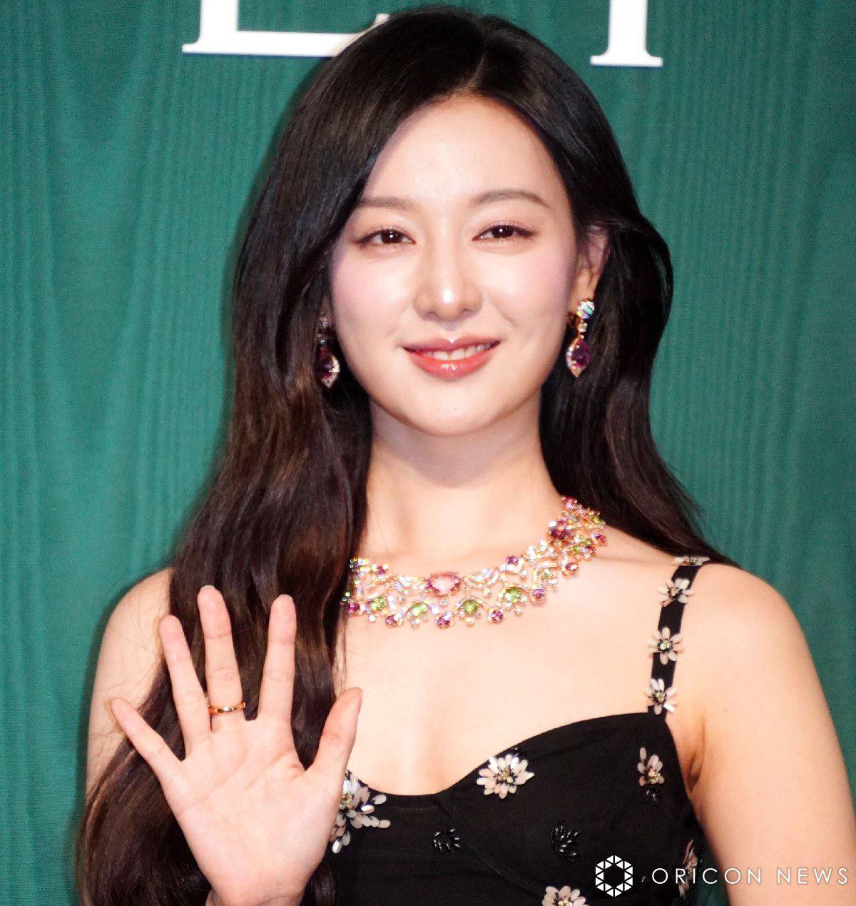 Kim Ji Won và Jang Wonyoung tạo nên cảnh tượng khó tin tại tiệc BVLGARI- Ảnh 3.