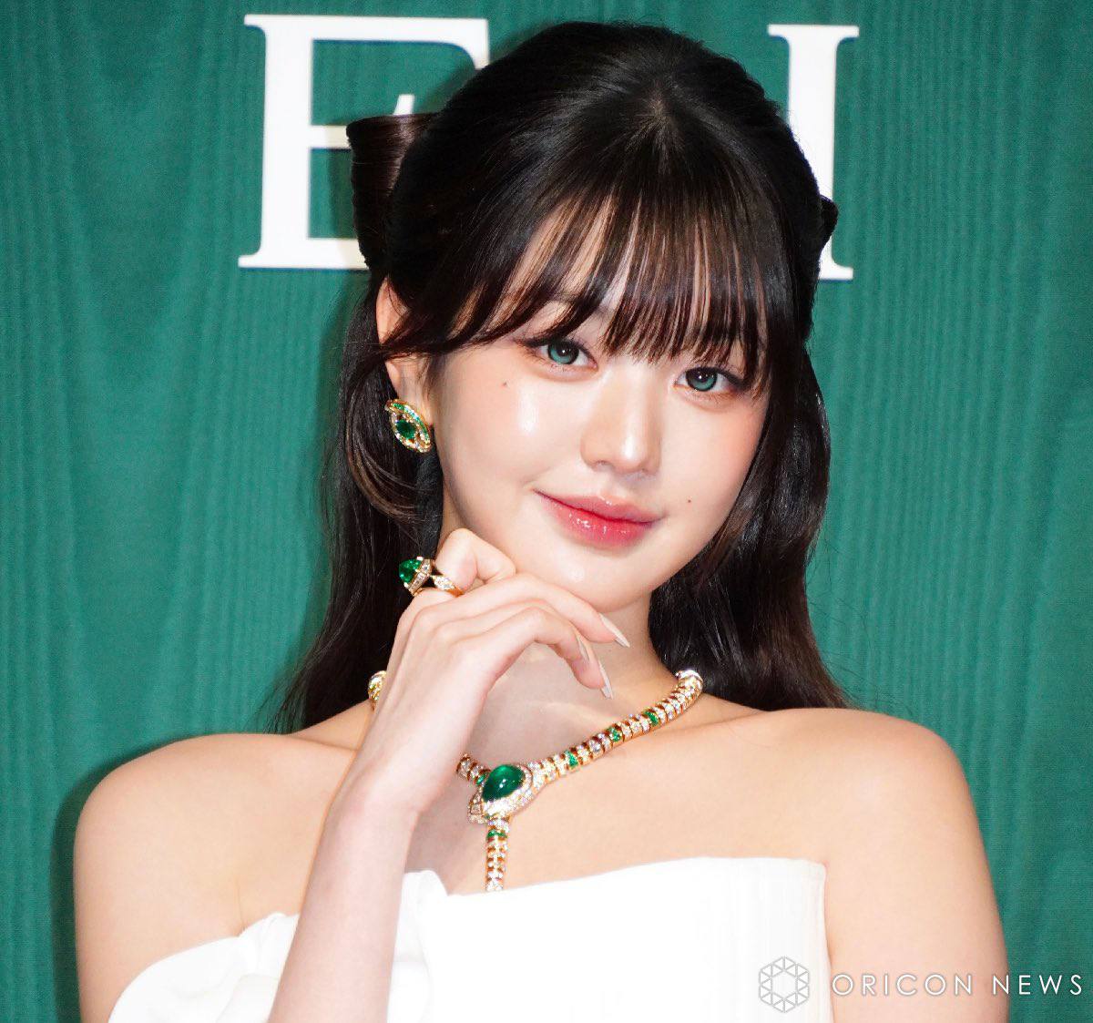 Kim Ji Won và Jang Wonyoung tạo nên cảnh tượng khó tin tại tiệc BVLGARI- Ảnh 6.