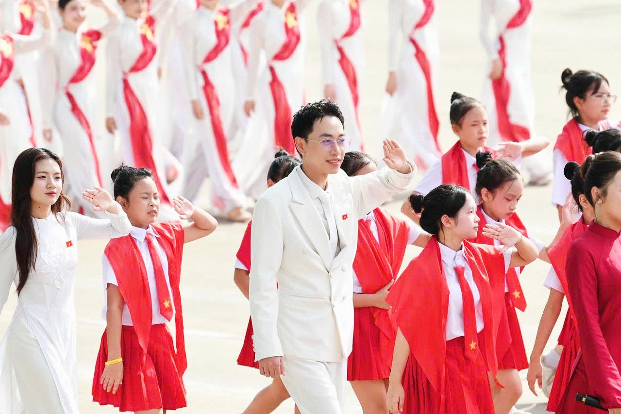 Quán quân Rap Việt thành công nhất: 2 lần diễn A50 - A80, rap ít mà chất, đắt show bậc nhất thế hệ- Ảnh 3.