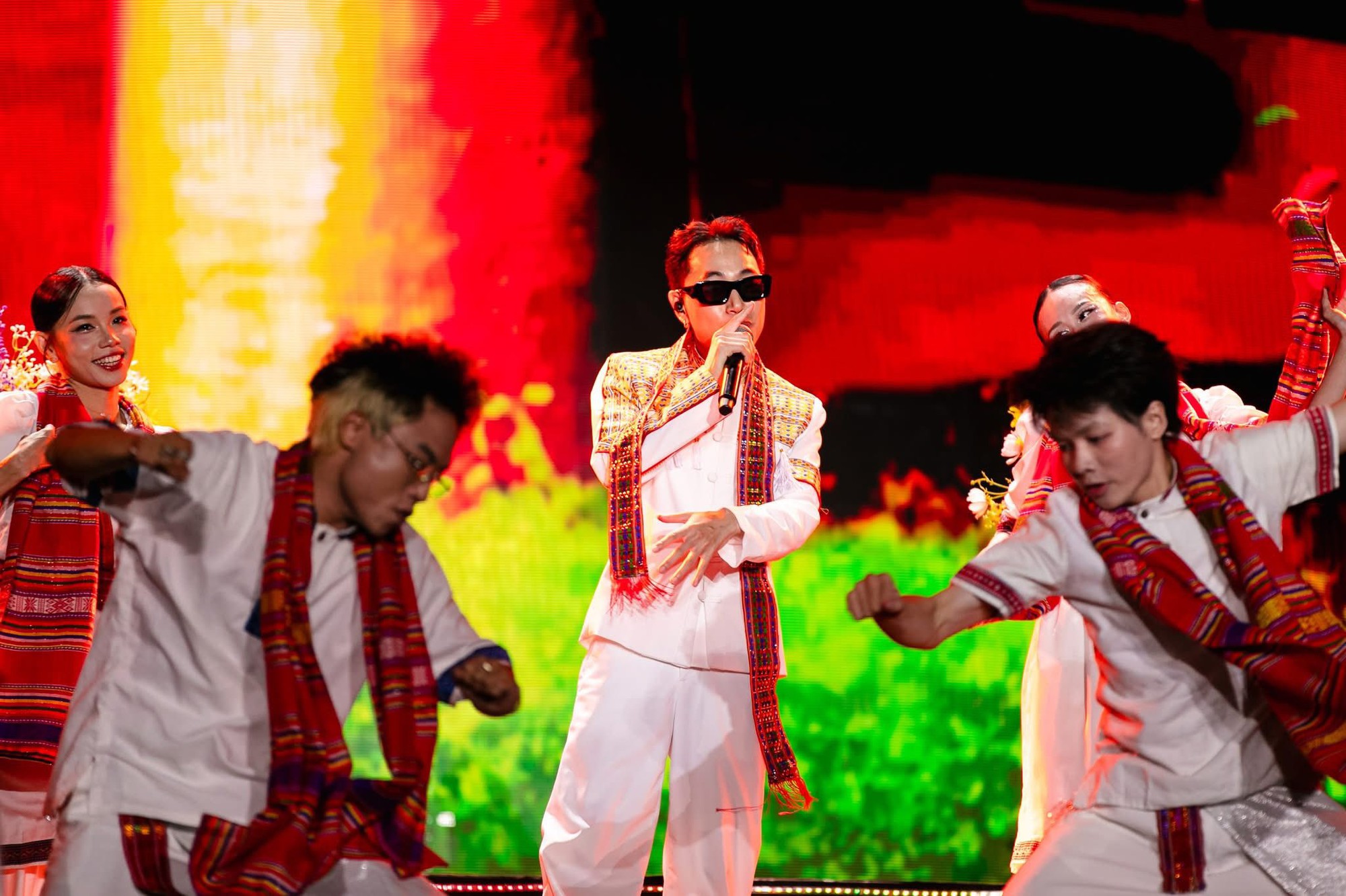 Quán quân Rap Việt thành công nhất: 2 lần diễn A50 - A80, rap ít mà chất, đắt show bậc nhất thế hệ- Ảnh 6.