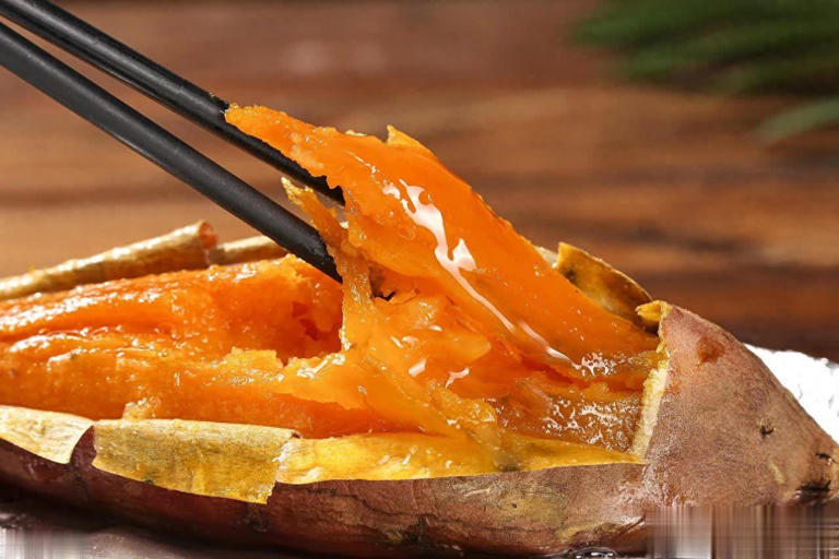 Nên mua khoai lang củ thon dài hay tròn mập? Người sành ăn chỉ mua một loại- Ảnh 3.