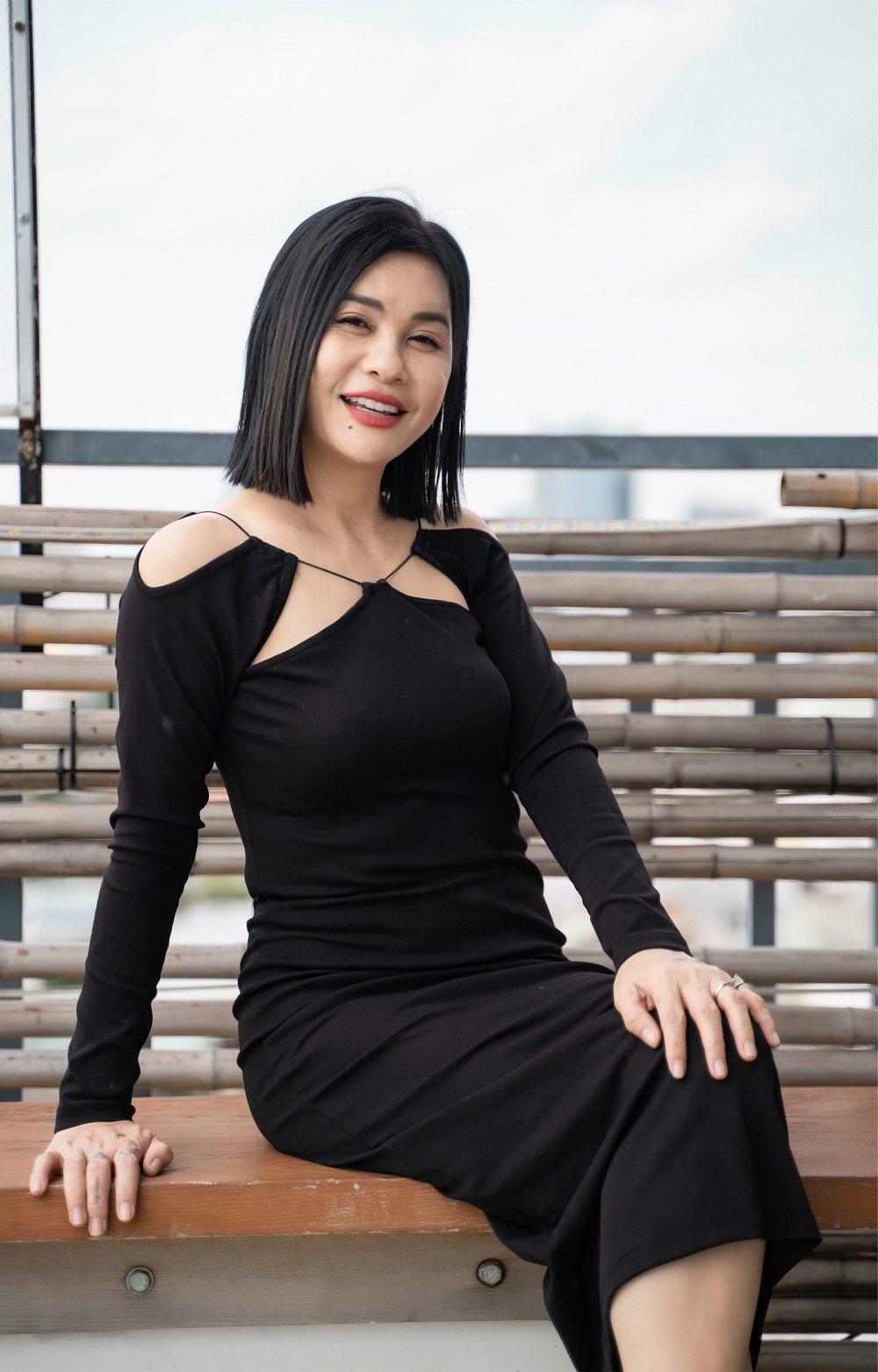 Nữ nghệ sĩ công khai bạn trai Việt kiều ở tuổi U60: 2 lần đổ vỡ tình cảm, từng yêu trai trẻ kém 18 tuổi- Ảnh 1.