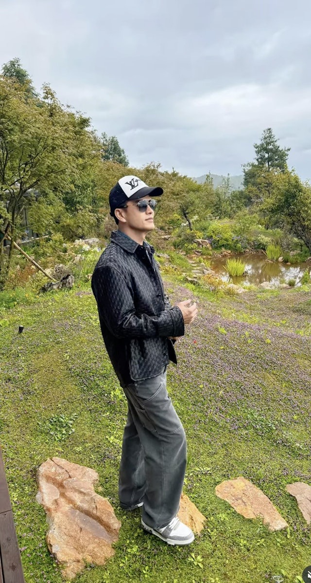"Triển Chiêu" sinh ra ở Việt Nam: 3 đời vợ đều toàn mỹ nhân, giờ thành "tỷ phú không tuổi" khét tiếng Cbiz- Ảnh 14.