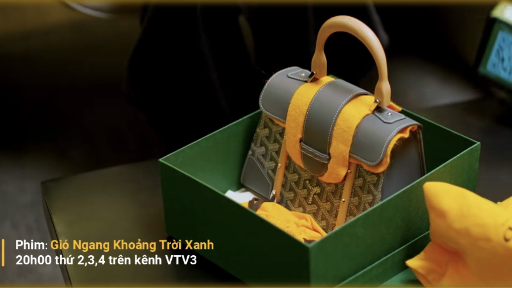 Phương Oanh mua túi hiệu cũ, màn trả giá từng đồng như ngoài chợ gây chú ý- Ảnh 2.