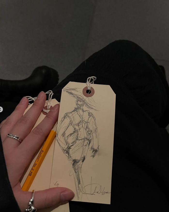 Ái nữ Gen Z đưa brand Việt đến New York Fashion Week: Không chỉ tài năng, ngoài đời còn là "cool girl" chính hiệu- Ảnh 7.