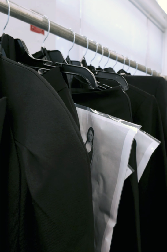 Ái nữ Gen Z đưa brand Việt đến New York Fashion Week: Không chỉ tài năng, ngoài đời còn là "cool girl" chính hiệu- Ảnh 3.
