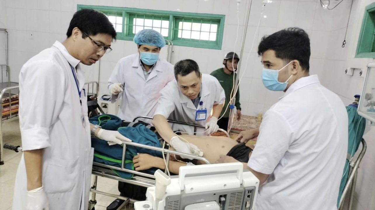 Nguyên nhân ban đầu vụ xe tải lao vào chợ chuối ở Quảng Trị làm 3 người tử vong và nhiều người bị thương- Ảnh 4.