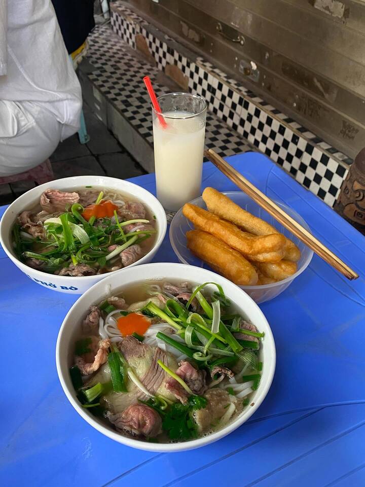 Mùa thu Hà Nội 'phủ sóng' cõi mạng, giới trẻ đua nhau 'chill' theo cách riêng- Ảnh 10.