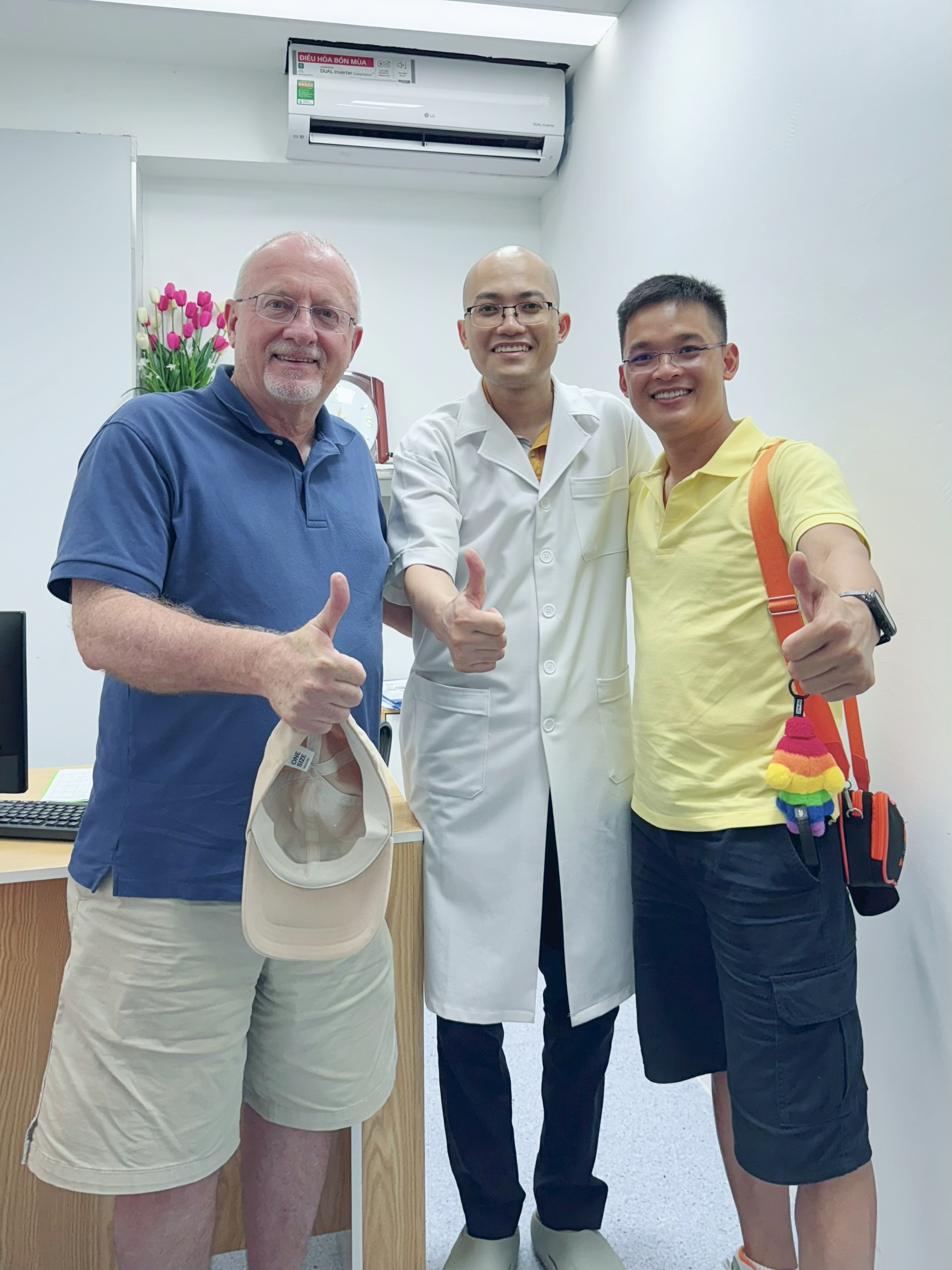 Tâm sự của bác sĩ nội trú "trọc đầu": Vất vả đến mấy cũng không bỏ nghề cao quý, khẳng định "là bác sĩ nghĩa là sẽ học suốt đời"- Ảnh 7.