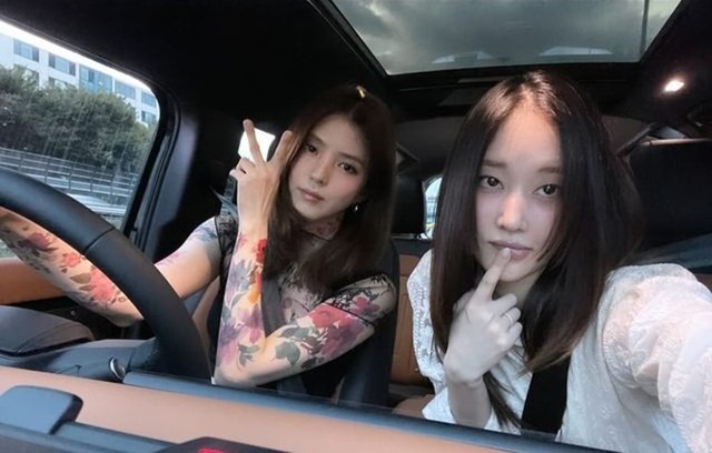2 mỹ nhân tình tứ như 