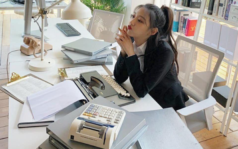 Khổ tâm của dân văn phòng: Lương đã không cao còn được thêm cái chậm!- Ảnh 5.