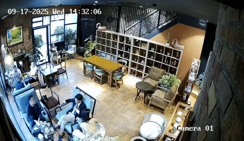 Clip nhân viên quán cafe bị hành hung vì nhắc khách không hút thuốc: Gia đình nạn nhân lên tiếng- Ảnh 1.