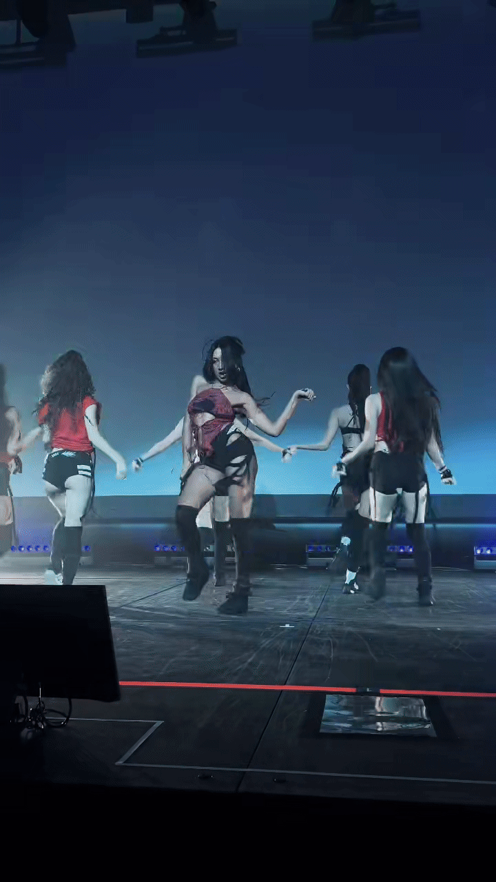 Mỹ nhân chỉ cần 7 giây để viral khắp cõi mạng, mọi idol Kpop phải ghen tỵ vì điều này- Ảnh 2.