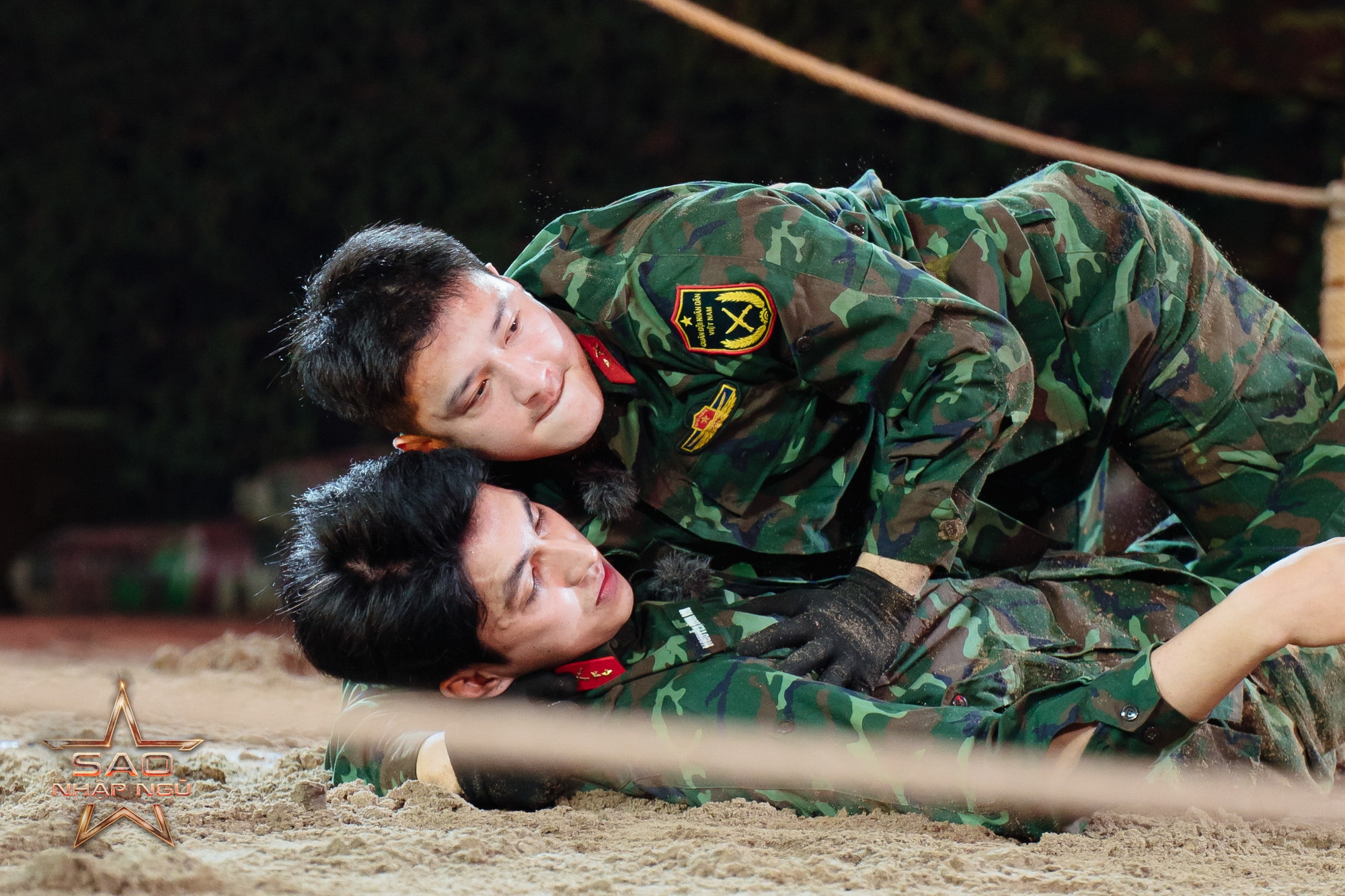 Tập 7 Sao Nhập Ngũ: Hoà Minzy bị chấn thương sau khi bị 