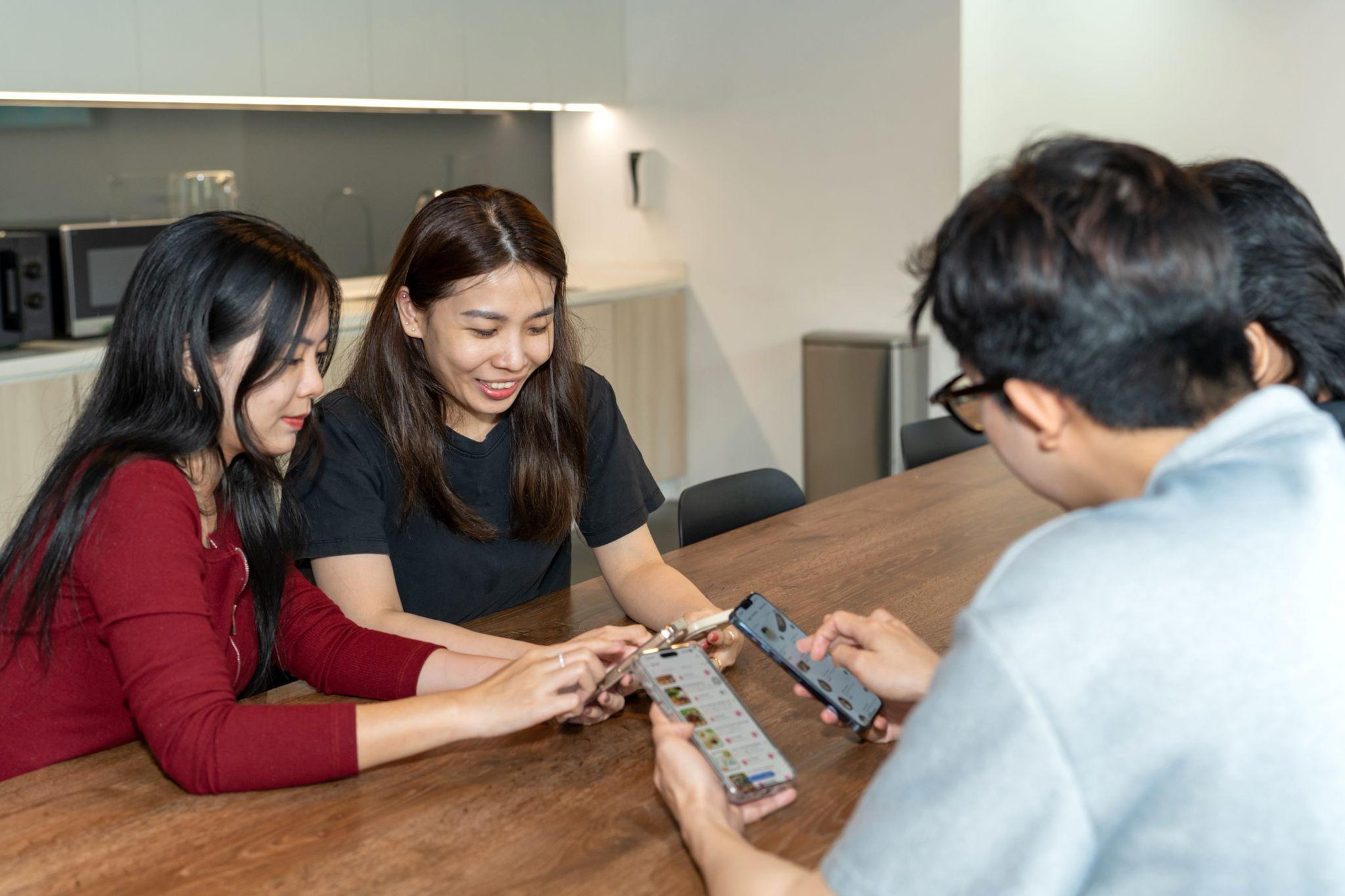 Không đặt đơn “mù quáng”: Gen Z chọn đặt đồ ăn theo chiến thuật riêng- Ảnh 1.