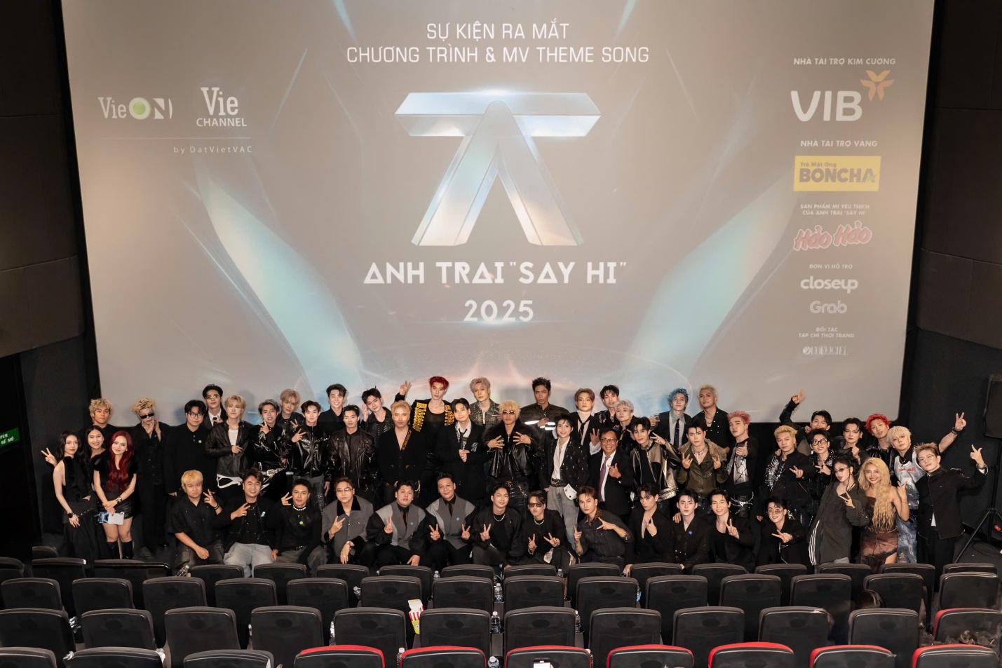 Vũ trụ "Say Hi" mở rộng: DatVietVAC tiếp tục đưa văn hóa Việt Nam (V-Culture) ra thế giới- Ảnh 5.