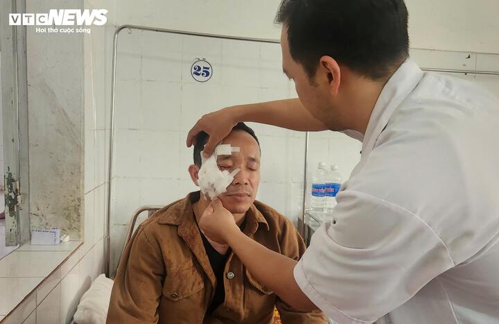 Xe tải lao vào chợ làm 12 người thương vong: Đau đớn nhìn vợ mang bầu tử nạn
- Ảnh 4.